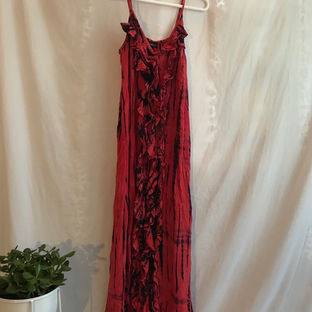Groovy ruffle dress